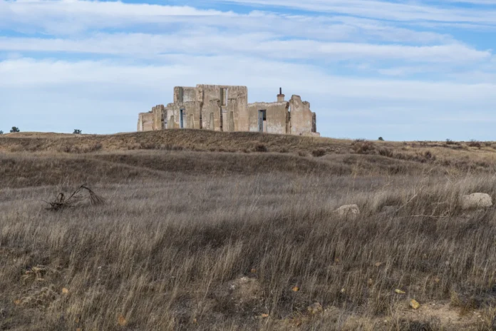 Fort Laramie Hospital : Copyright 2024 Hawk Buckman